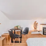 Nest-home In Front To Mont Blanc Апартаменты
