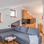 Nest-home In Front To Mont Blanc * Курмайор